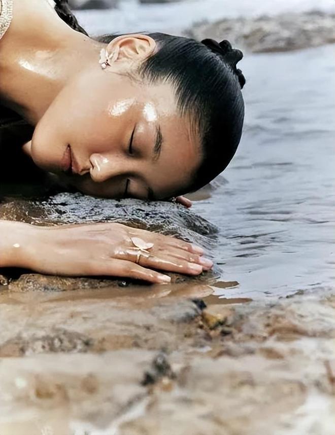 皮肤狠狠拿捏她们的肌肤状态令人嫉妒！开元棋牌世巡中BLACKPINK把好(图14)